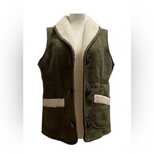 Susan Graver Women’s S Vest Olive Green Suede Sherpa Faux Toggle Button Pockets